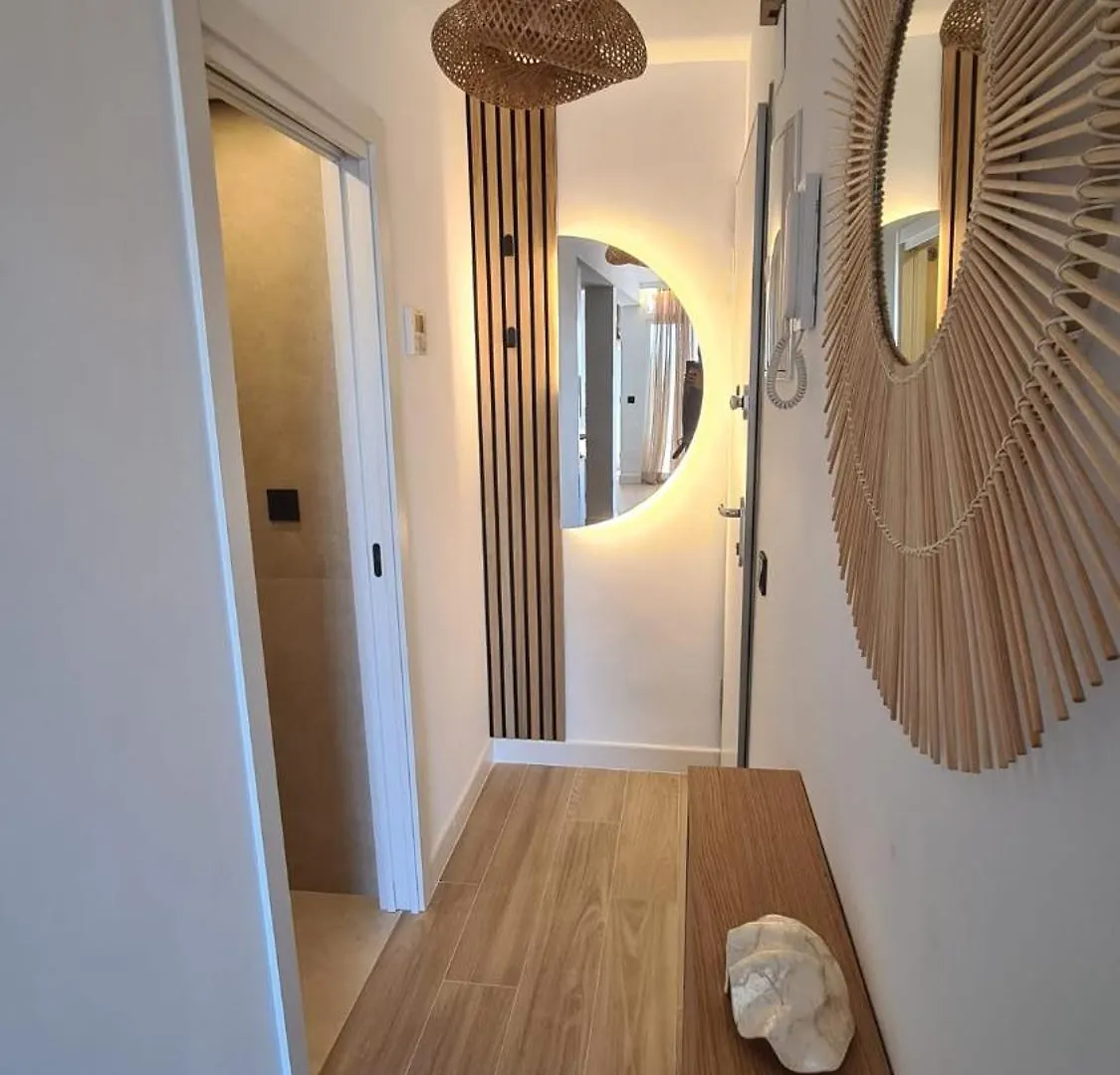 Apartamento Con Vistas Al Mar Cerca Del Puerto Benalmadena Apartment