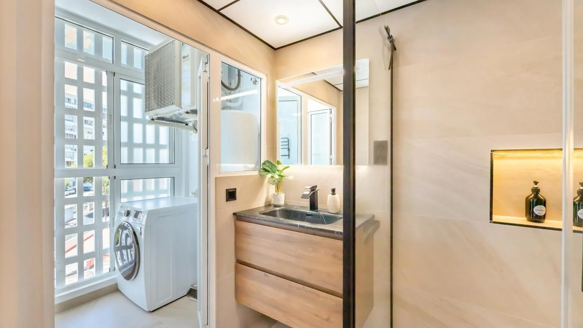 Apartamento Con Vistas Al Mar Cerca Del Puerto Benalmadena 0*,
