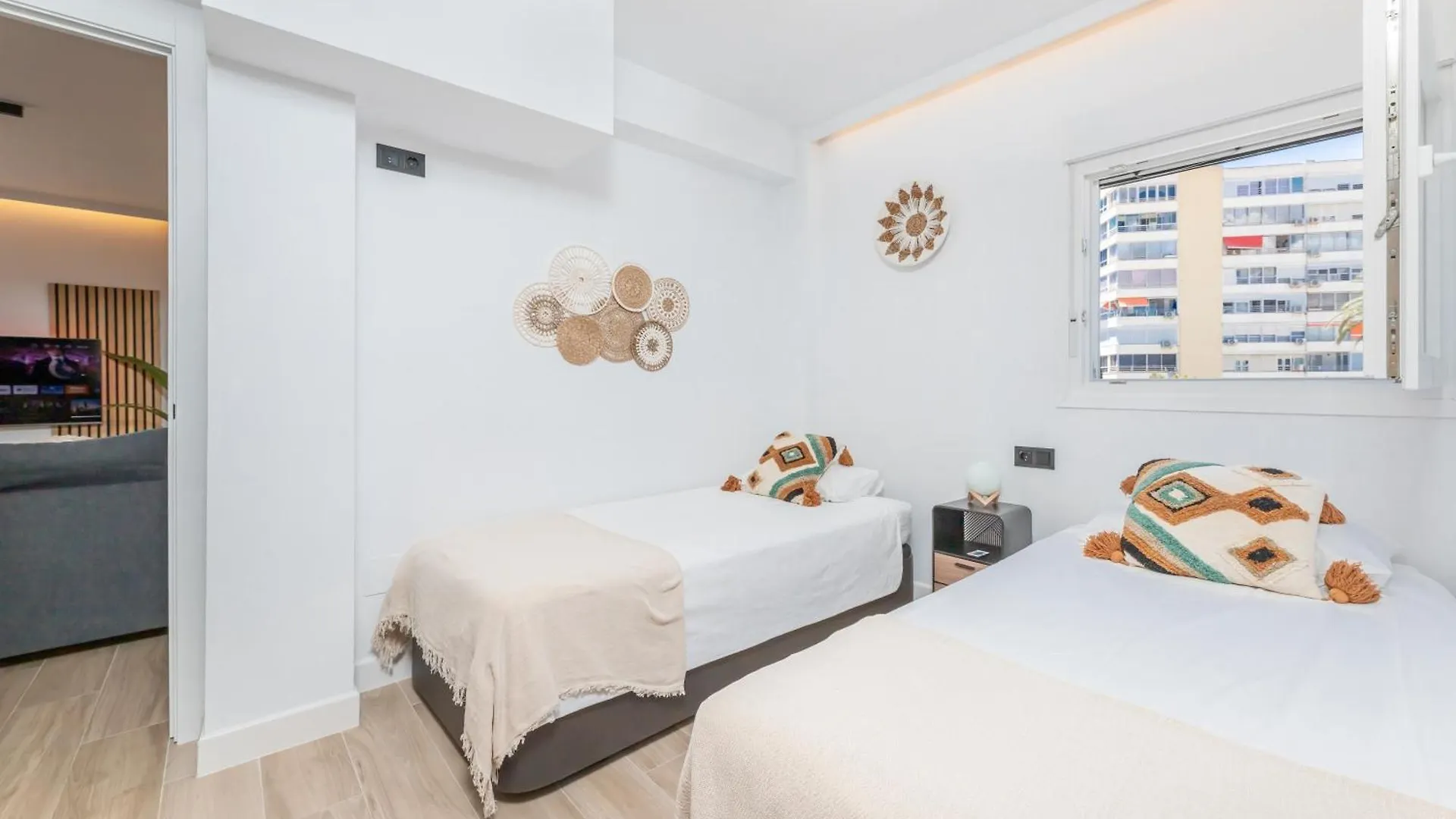 Apartamento Con Vistas Al Mar Cerca Del Puerto Benalmadena Spain