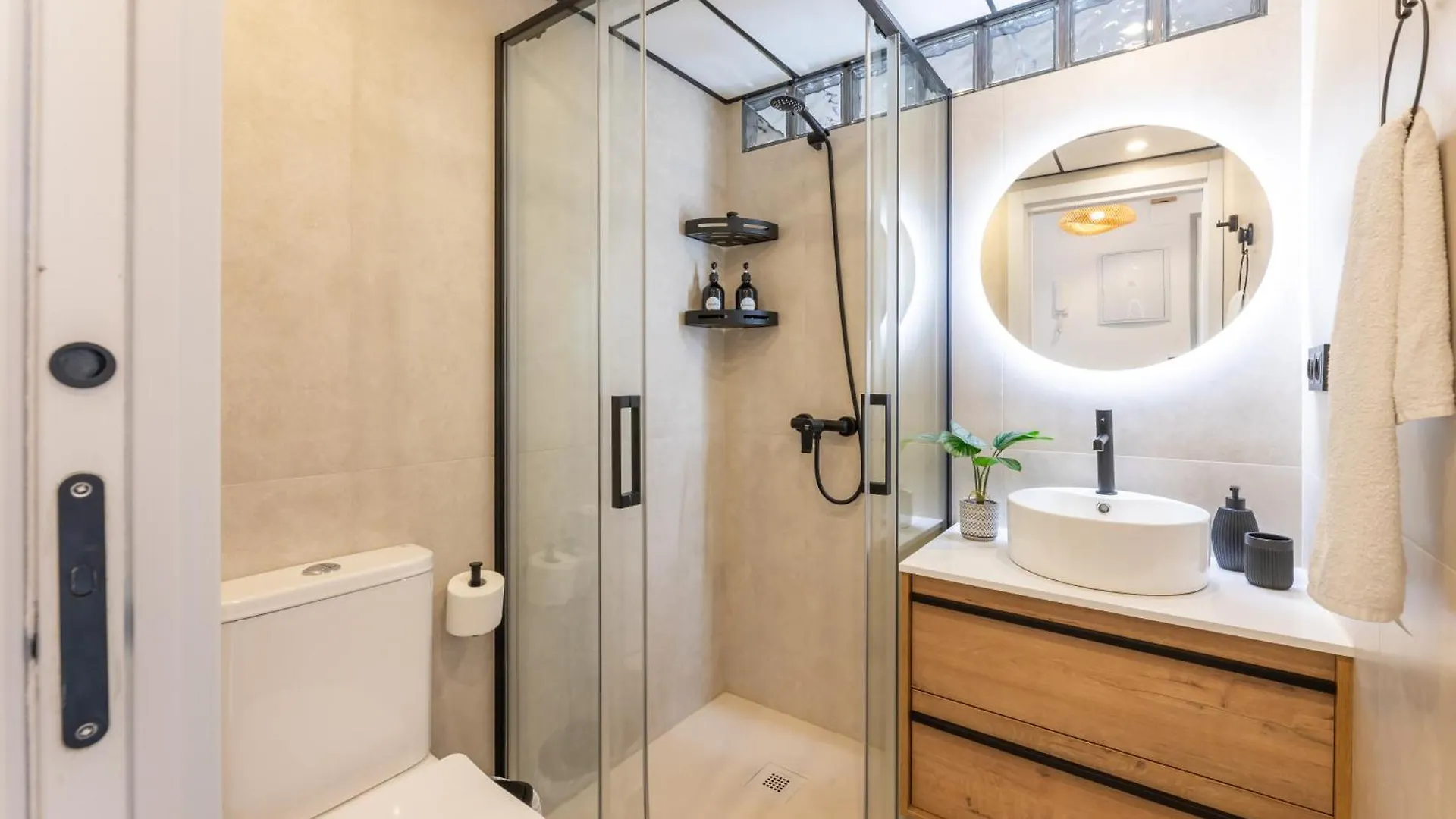 Apartamento Con Vistas Al Mar Cerca Del Puerto Benalmadena