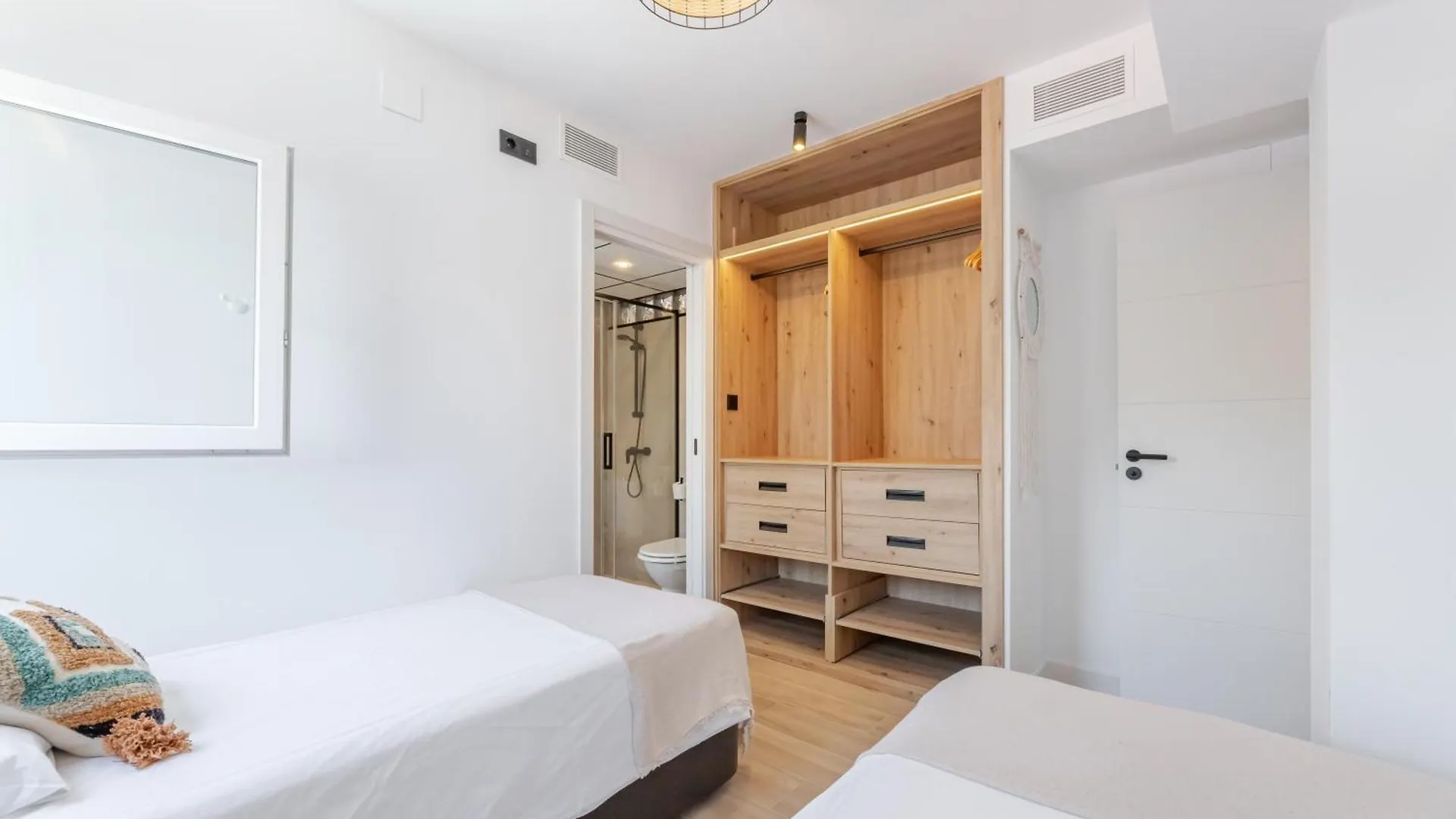 Apartamento Con Vistas Al Mar Cerca Del Puerto Benalmadena Apartment