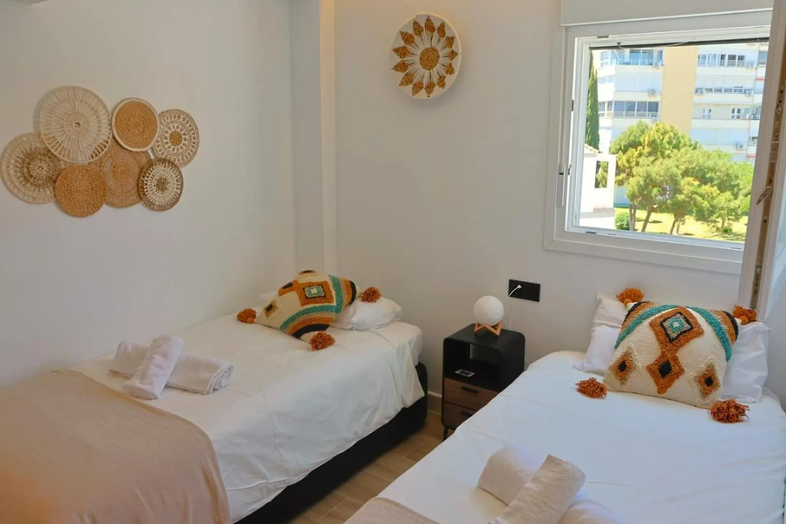 Apartamento Con Vistas Al Mar Cerca Del Puerto Benalmadena Spain