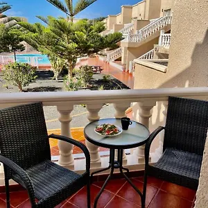 apartamento-las-arenas-caleta-de-fuste.hotelsfuerteventura.org/